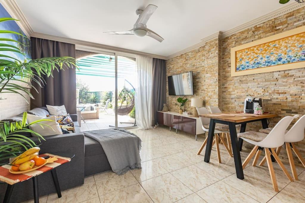 Pueblo Torviscas Sunset Harbour Private Apartment Costa Adeje  Bagian luar foto